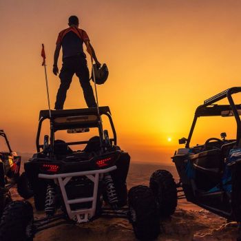 Квадро-экспедиция в  Эмираты - пустыня, океан и ночная жизнь!